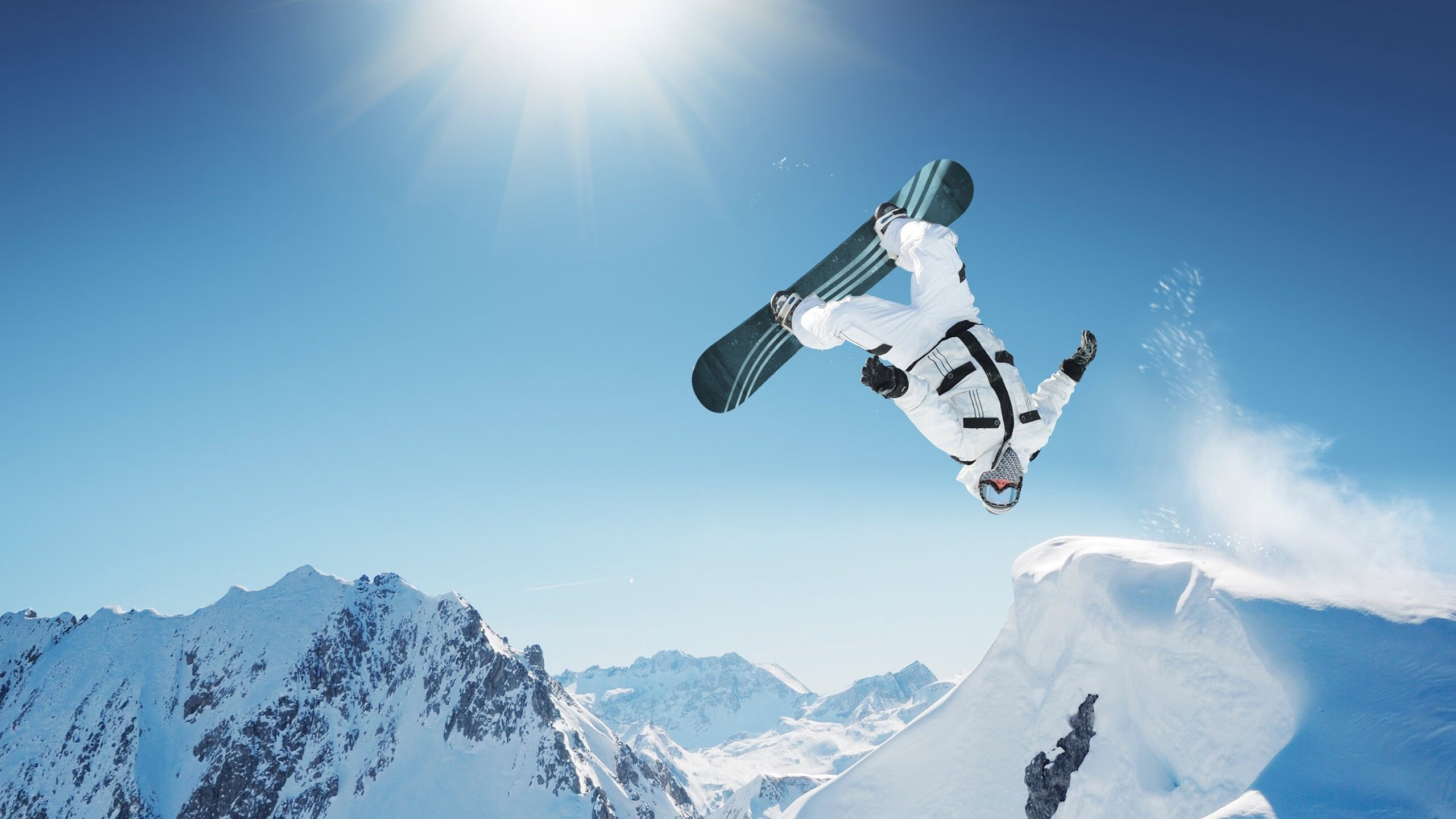 次世代技术助阵：智能球桌引领运动新潮流，智能球馆